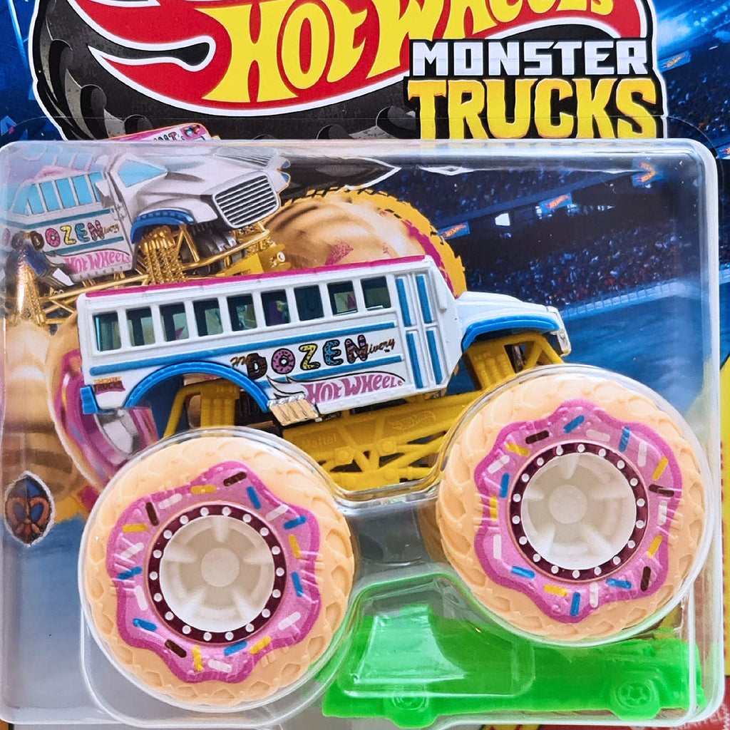 Hot Wheels Monster Truck 1:64 | HW Dozen Delivery - White (JDP94)