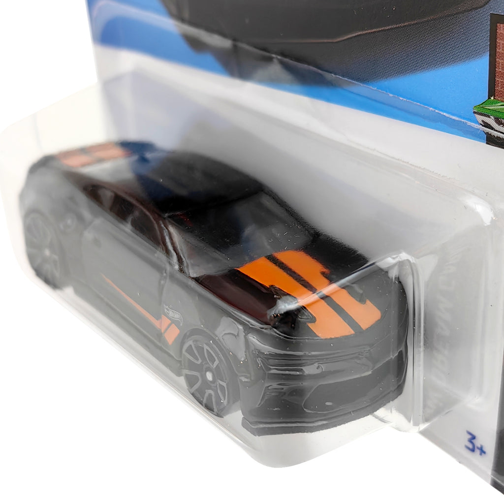 Hot Wheels HW DREAM GARAGE - '18 Camaro SS - Black.Orange (32/250)