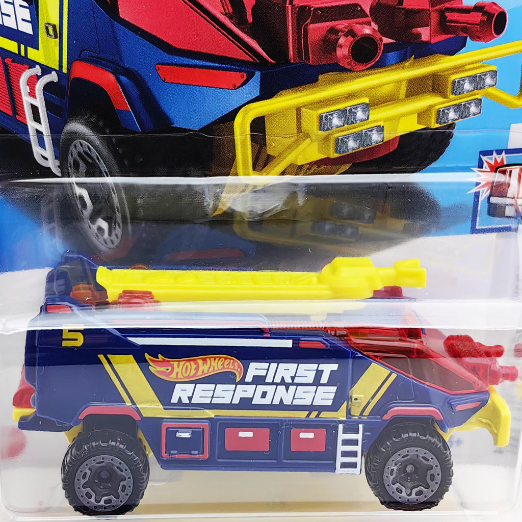 Hot Wheels HW FIRST RESPONSE - Runway Res-Q