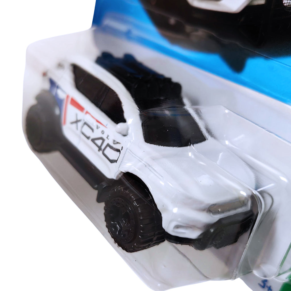 Hot Wheels HW GREEN SPEED - Volvo XC40 Recharge | White