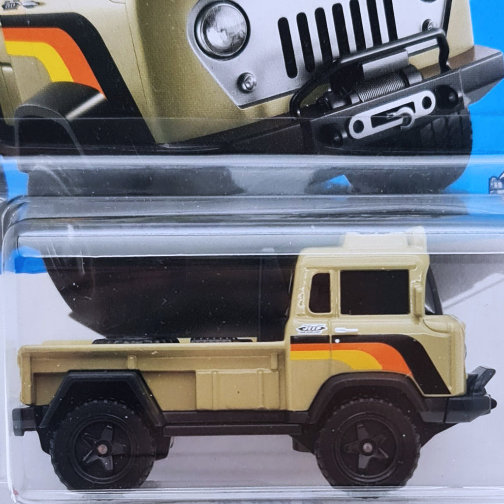 Hot Wheels HW HOT TRUCKS - '57 Jeep FC