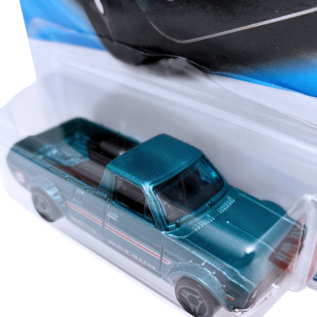 Hot Wheels HW HOT TRUCKS | 1975 Datsun Sunny Truck (B120) - Green (93/250)