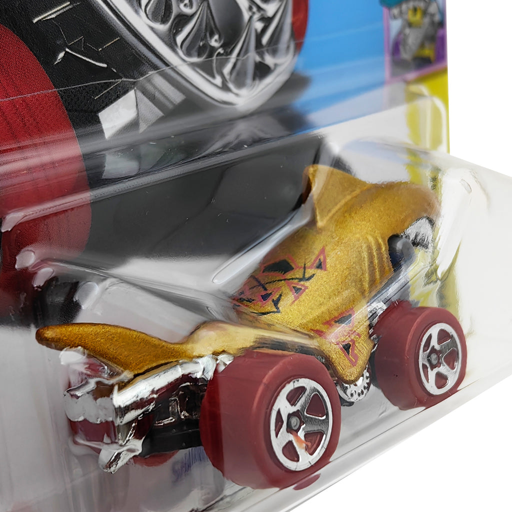 Hot Wheels HW MEGA BITE - Shark Bite