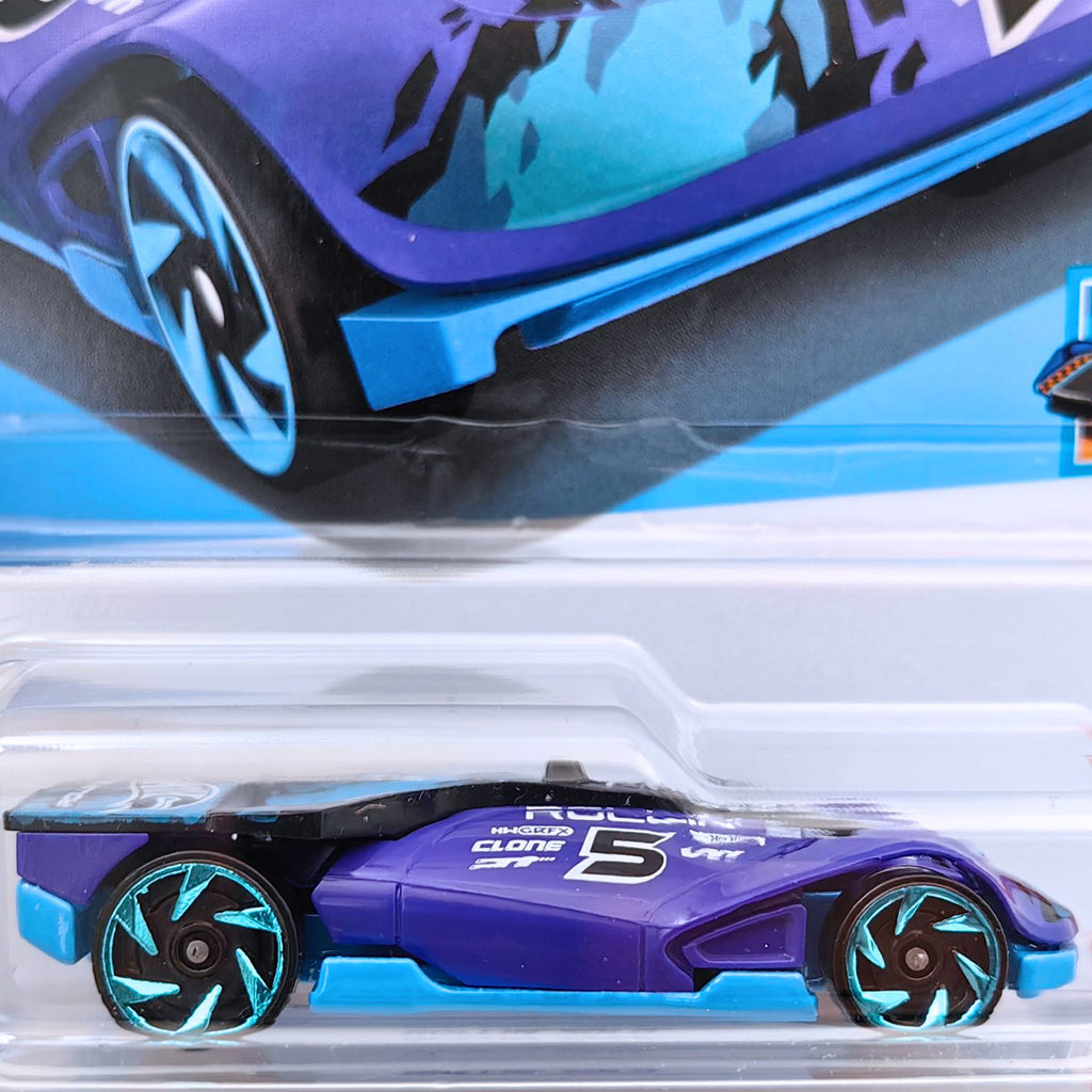 Hot Wheels HW TRACK CHAMP - Rollin' Solo