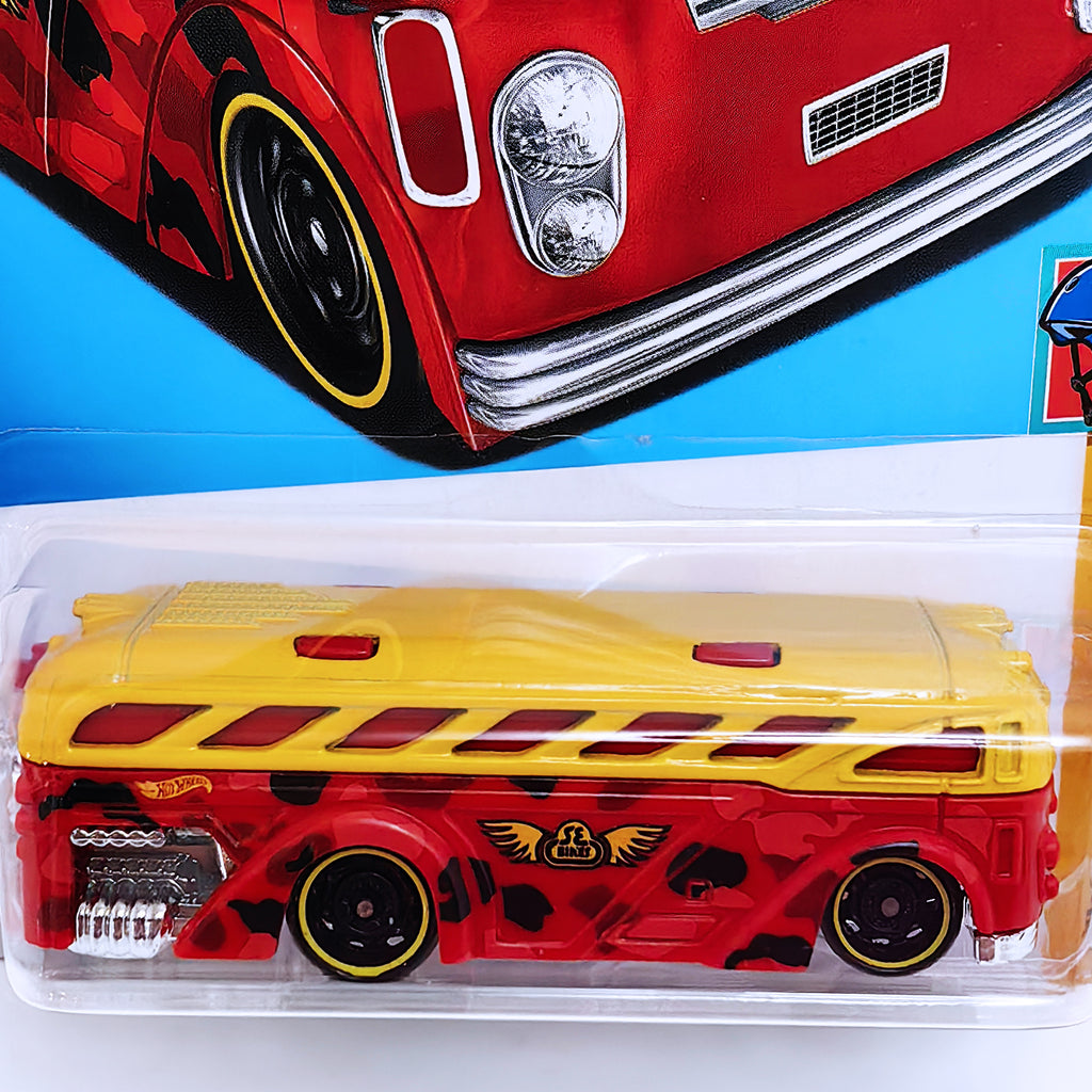 Hot Wheels HW XTREME SPORTS | Surfin' School Bus - Red (65/250)