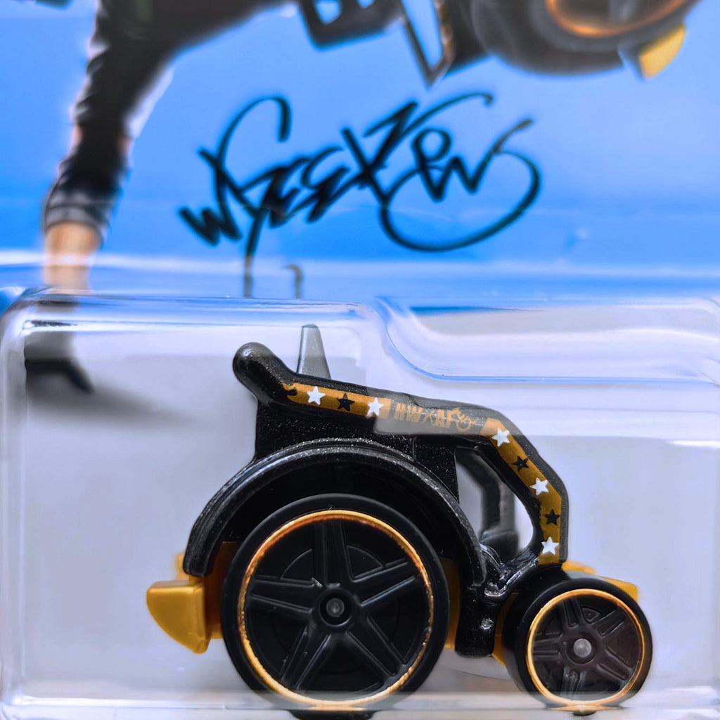 Hot Wheels HW XTREME SPORTS - Wheelie Chair - Black.Gold