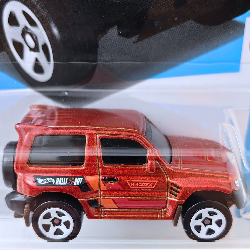 Hot Wheels HW J-IMPORTS - Mitsubishi Pajero Evolution