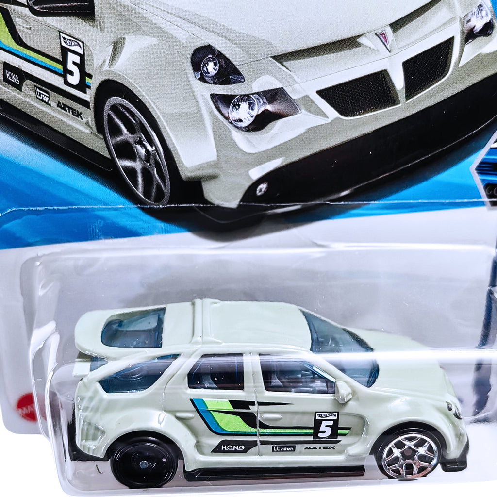 Hot Wheels WILD WIDEBODY | Pontiac Aztek Custom - Mint (205/250)