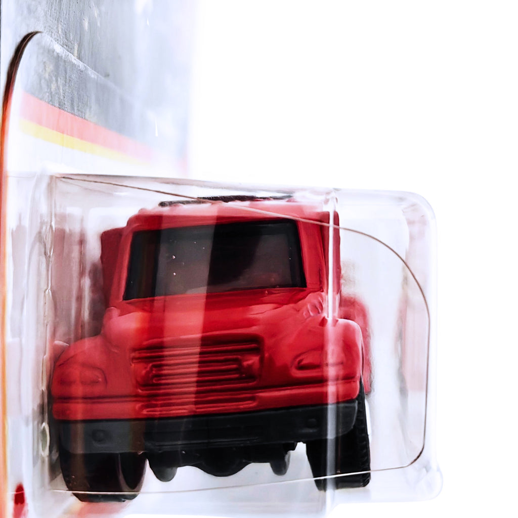 Matchbox Freightliner M2 106 Truck