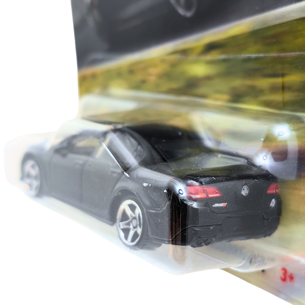 Matchbox Holden VF Commodore SSV - Black (106/125)