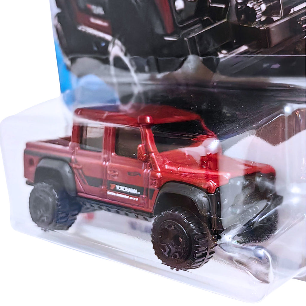 Hot Wheels HW DIRT | '15 Land Rover Defender Double Cab - Dark Red (179/250)