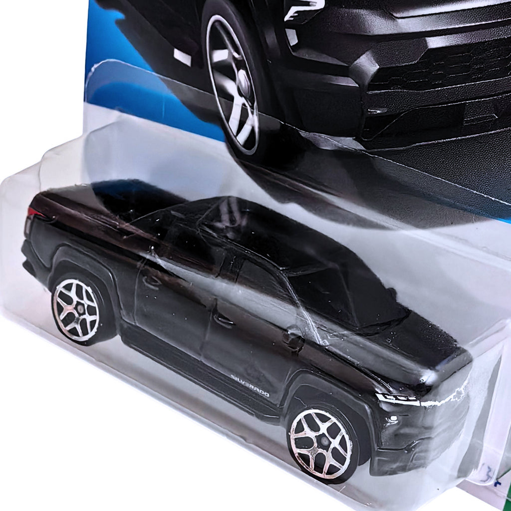 Hot Wheels HW GREEN SPEED | Silverado EV RST - Black (110/250)