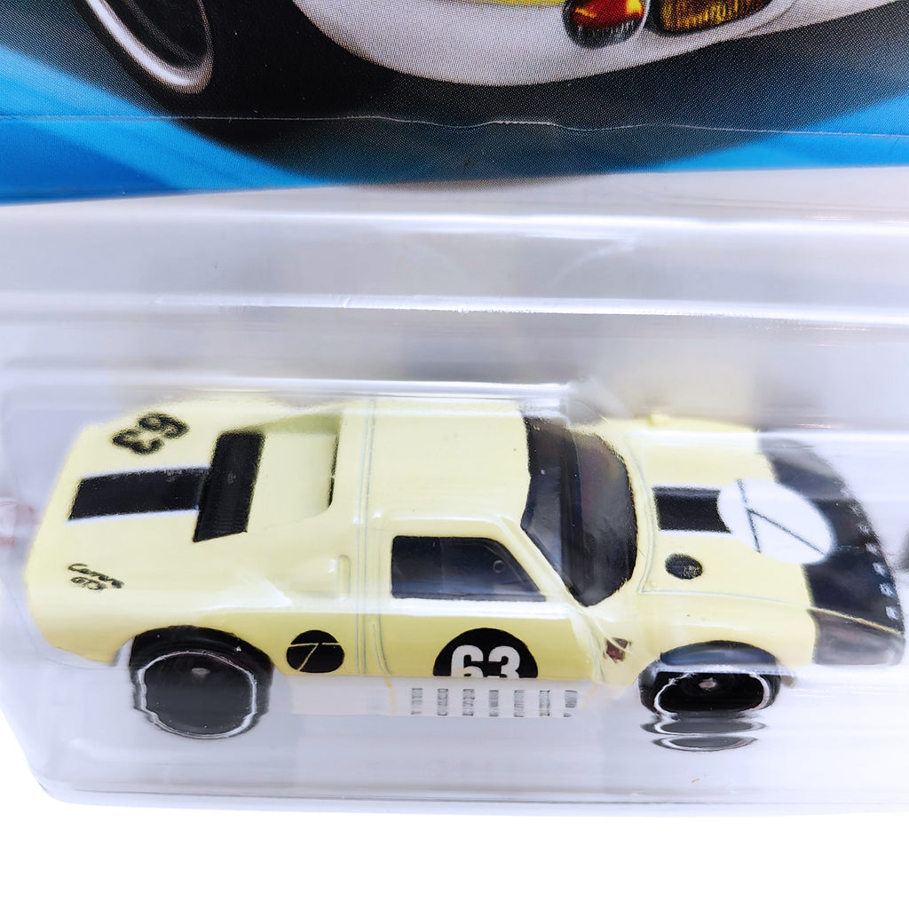 Hot Wheels HW RACE DAY | Porsche 904 Carrera GTS - Cream (100/250)