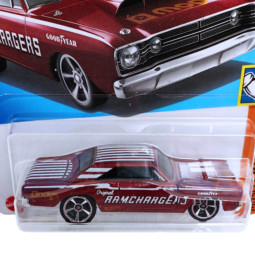 Hot Wheels MUSCLE MANIA 68 Dodge Dart 1 Station Hub