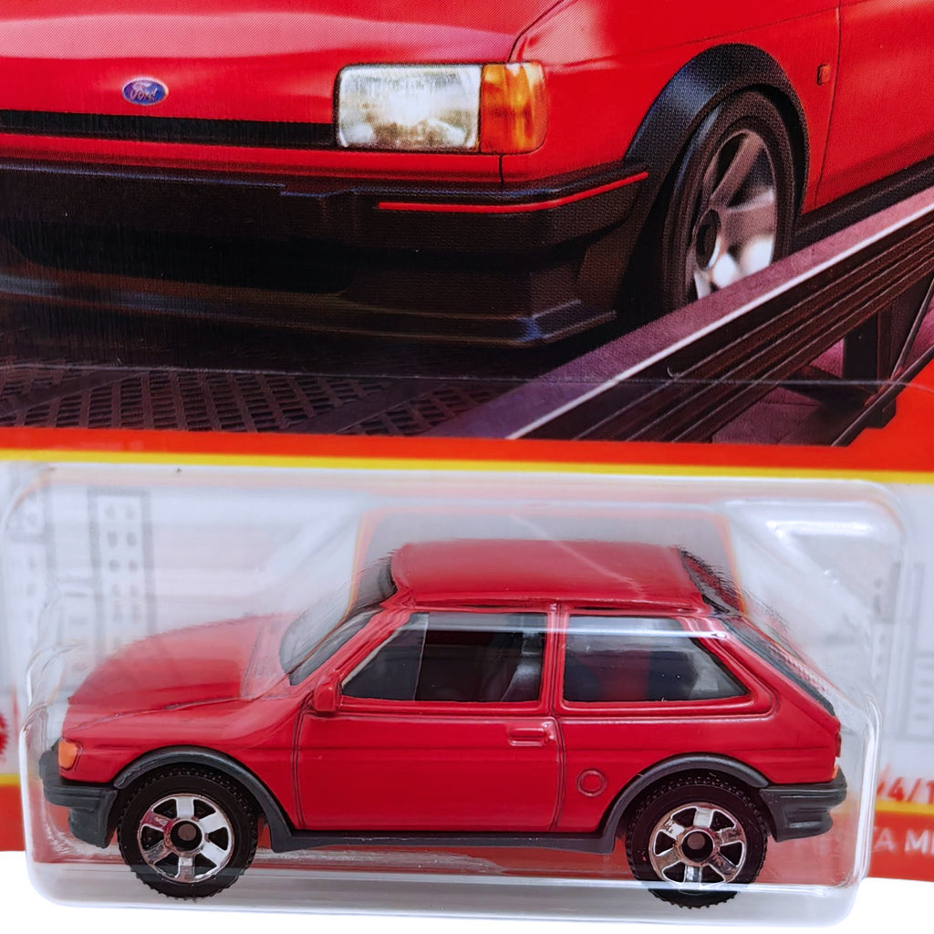 Matchbox 1983 Ford Fiesta MK 2 1 Station Hub