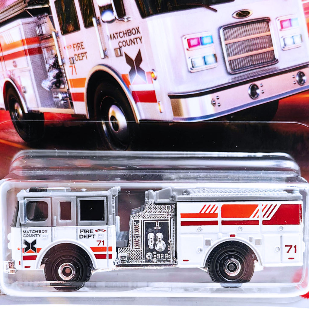 Matchbox Pierce Arrow XT Fire Engine /  Camion De Pompiers | White (104/125)