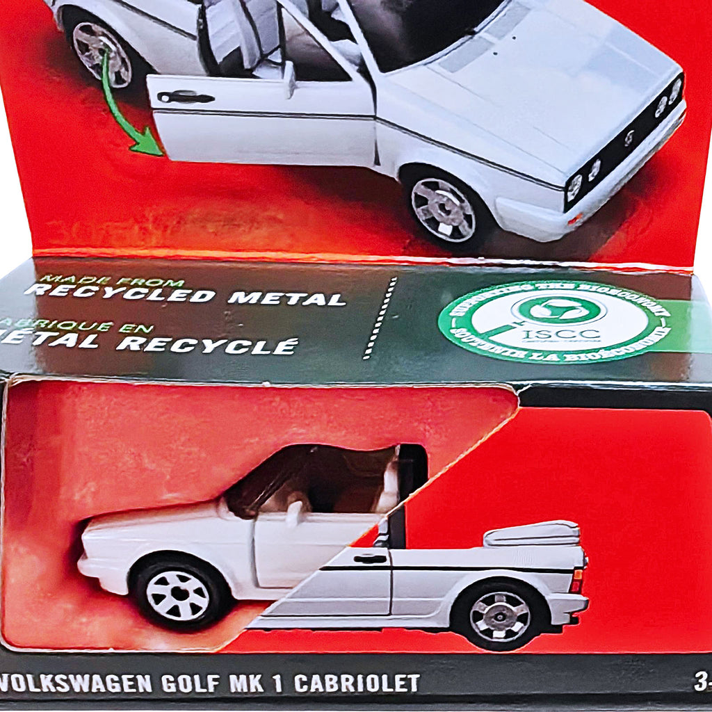 Matchbox MOVING PARTS | 1987 Volkswagen Golf MK1 Cabriolet - White (JBW73)