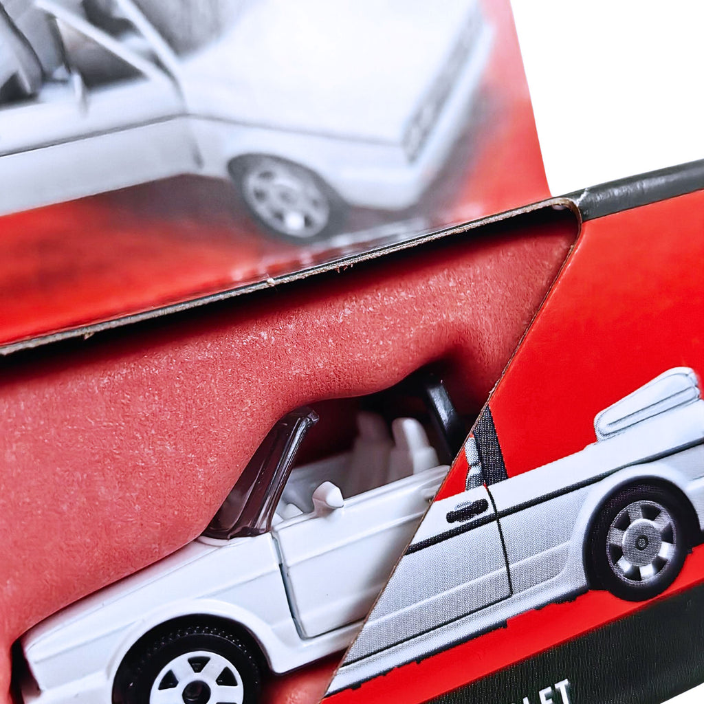 Matchbox MOVING PARTS | 1987 Volkswagen Golf MK1 Cabriolet - White (JBW73)