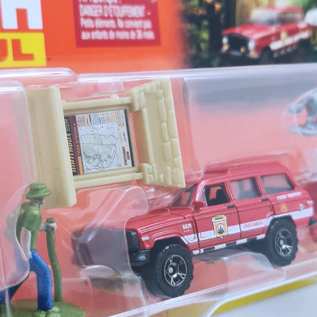 Matchbox Hitch & Haul MBX Off Road - 1988 Jeep Wagoneer / Trailer Trawler